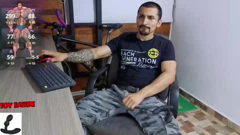 Snapshot of marckmuscle chatting on September 29, 2:43 am Marck Independent model online show from September 29, 2:43 am