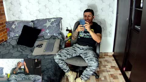 Snapshot of marckmuscle chatting on December 11, 2:54 am Marck Independent model online show from December 11, 2:54 am