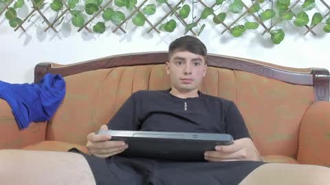 Marcos online show from December 18, 11:30 pm