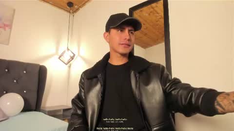 marcos_vieyra online show from July 8, 7:40 pm