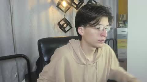 marcoviolet online show from July 5, 4:19 am