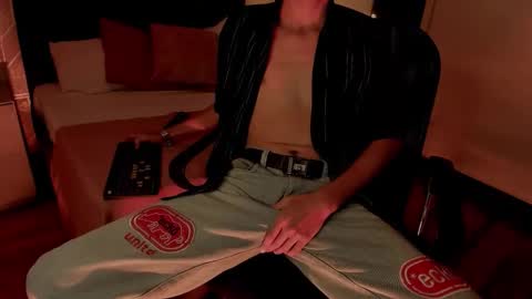 marcus_cartter online show from March 10, 1:50 pm