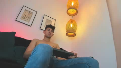 Snapshot of marcus_fire chatting on February 26, 6:11 pm marcus_fire online show from February 26, 6:11 pm