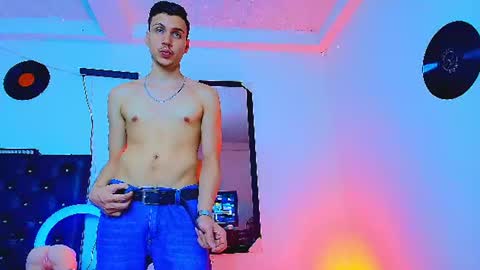 Marcus hanks1 online show from July 18, 1:45 am