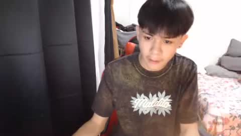 mark1544388 online show from May 19, 6:14 pm