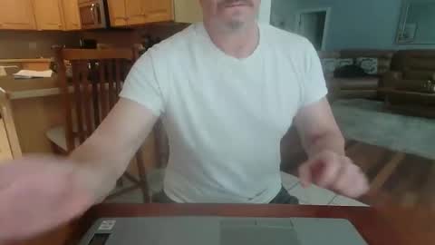 Mark online show from November 30, 8:22 pm