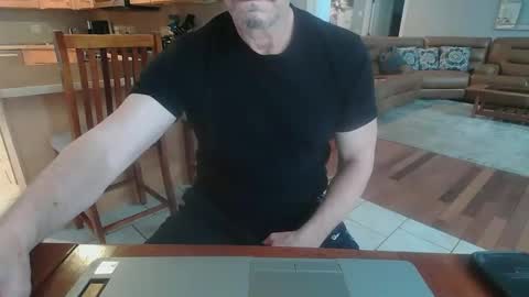 Mark online show from November 27, 2:43 pm