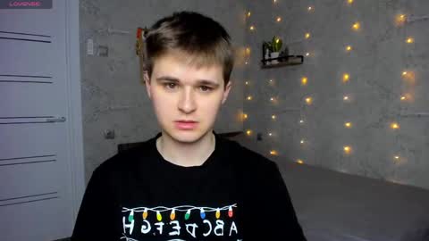 Mark online show from May 14, 2:53 am