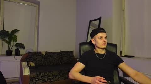 MARK KARSON online show from March 6, 5:54 pm