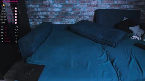 Mark online show from January 16, 8:50 am