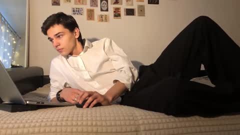 Snapshot of mark_romal chatting on October 21, 9:45 am Mark online show from October 21, 9:45 am