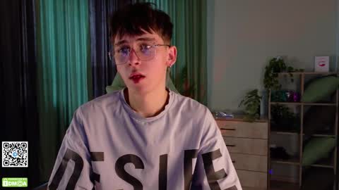 Mark online show from November 15, 3:30 am