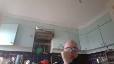markandrew123 online show from July 5, 7:15 am
