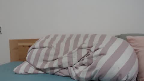 Mark online show from March 31, 9:22 am