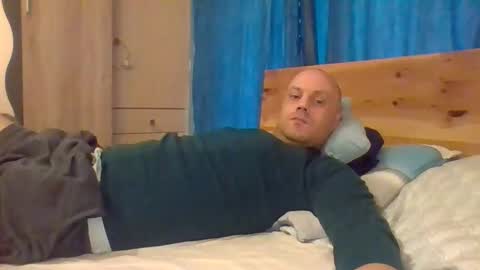 Snapshot of markus_7 chatting on September 24, 11:52 am markus_7 online show from September 24, 11:52 am