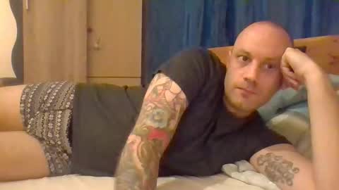 Snapshot of markus_7 chatting on September 10, 3:32 pm markus_7 online show from September 10, 3:32 pm