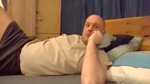 markus_7 online show from March 22, 9:20 pm