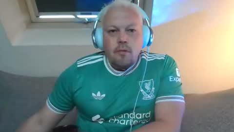 mars0481 online show from April 14, 12:49 pm