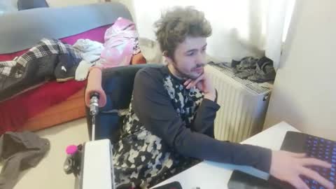 mash_potatoes_are_good online show from April 4, 2:03 pm
