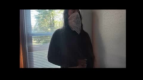 Snapshot of maskedcontrastx chatting on September 12, 1:00 pm BlackMystique online show from September 12, 1:00 pm