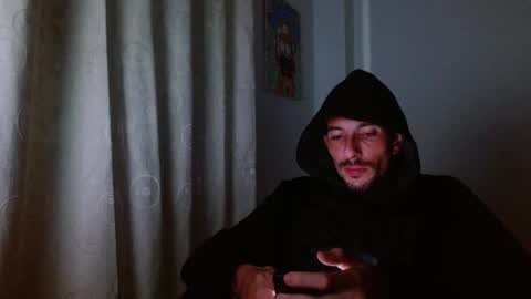 Snapshot of maskguy23 chatting on September 18, 5:31 am maskguy23 online show from September 18, 5:31 am