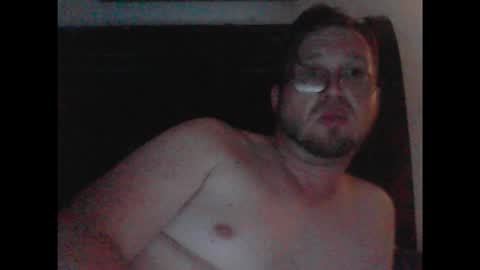 Snapshot of masonmh85 chatting on October 26, 7:54 am Dad .....AkA Your moms man online show from October 26, 7:54 am