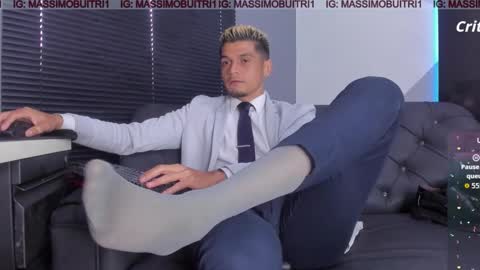 I am Massimo online show from February 3, 12:32 pm