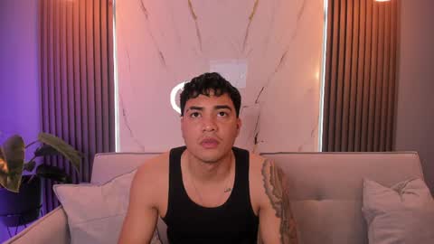 massimo_ross online show from April 17, 10:51 am