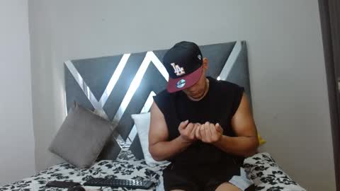 Snapshot of massimo_vidal chatting on September 22, 12:05 pm massimo_vidal online show from September 22, 12:05 pm