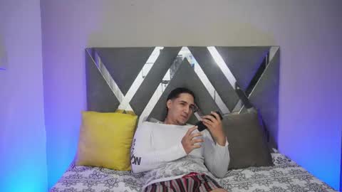Snapshot of massimo_vidal chatting on October 3, 5:01 am massimo_vidal online show from October 3, 5:01 am