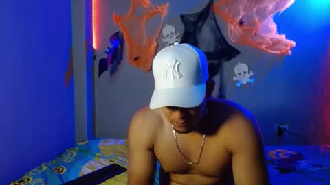 Snapshot of massimo_vidal chatting on October 25, 2:02 am massimo_vidal online show from October 25, 2:02 am