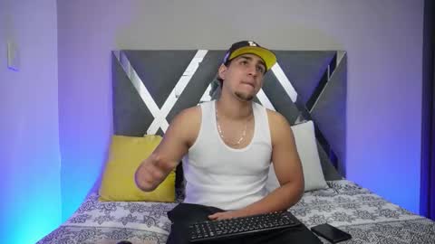 Snapshot of massimo_vidal chatting on October 11, 3:10 am massimo_vidal online show from October 11, 3:10 am