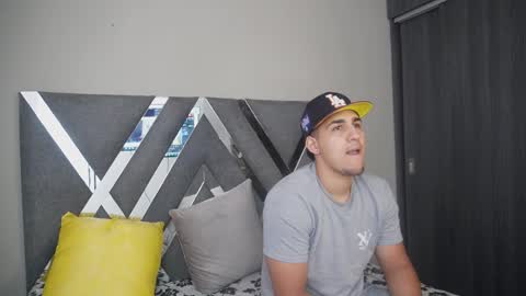 Snapshot of massimo_vidal chatting on September 20, 1:33 pm massimo_vidal online show from September 20, 1:33 pm