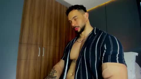 massimo online show from February 24, 3:24 pm