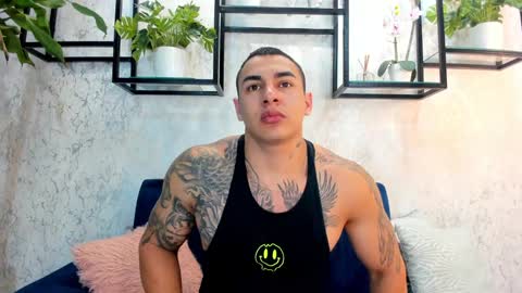 Snapshot of massimocontie_ chatting on January 29, 1:07 pm Massimo Contie online show from January 29, 1:07 pm