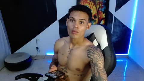 master_black777 online show from March 12, 3:31 pm