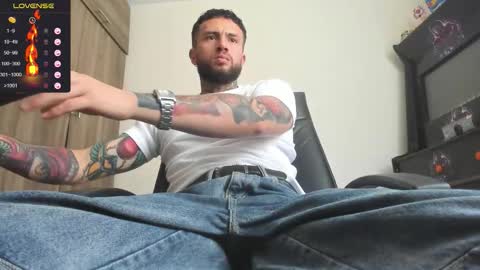 steven  online show from February 9, 5:06 pm