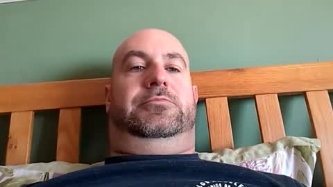 Snapshot of masterclass69er chatting on December 3, 12:05 pm Bob online show from December 3, 12:05 pm