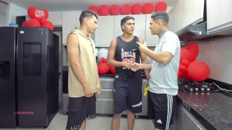 Snapshot of masters_sexx chatting on September 21, 11:32 am Team Cris Darwin- Fernando- Stiven- David online show from September 21, 11:32 am