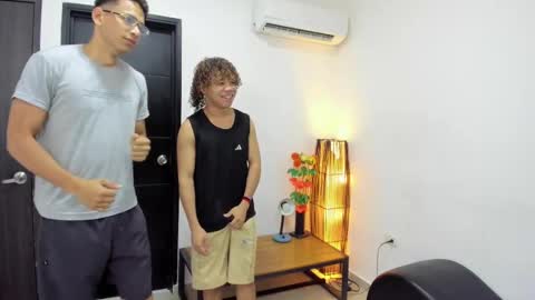 Snapshot of masters_sexx chatting on March 10, 11:12 am Team Cris Darwin- Fernando- Stiven- David online show from March 10, 11:12 am