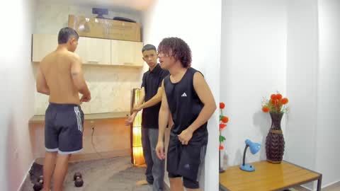 Snapshot of masters_sexx chatting on January 27, 11:32 am Team Cris Darwin- Fernando- Stiven- David online show from January 27, 11:32 am