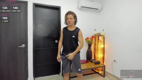 Snapshot of masters_sexx chatting on February 9, 11:36 am Team Cris Darwin- Fernando- Stiven- David online show from February 9, 11:36 am