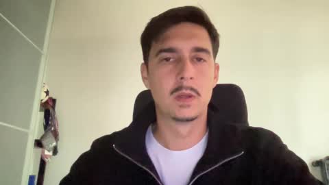 Snapshot of matahavi chatting on February 10, 3:21 pm Aaron online show from February 10, 3:21 pm