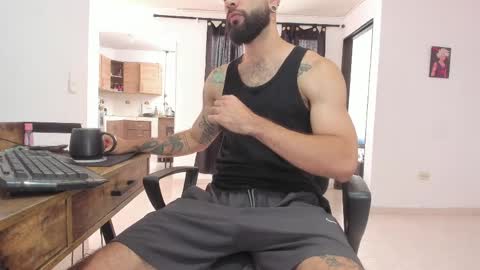 Matheus     online show from April 10, 9:00 pm