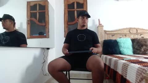 mathews__ online show from November 17, 4:04 am