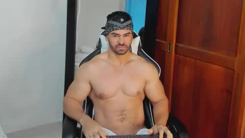 mathews_smith online show from February 8, 11:48 am