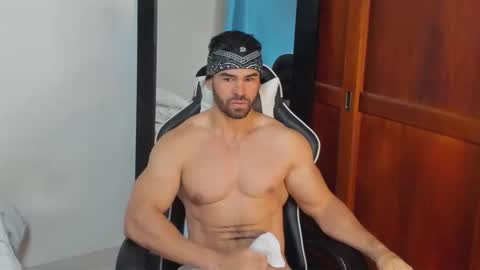 mathews_smith online show from February 1, 11:20 am