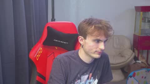 Matt Cash online show from April 13, 1:06 am