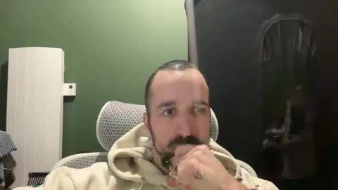 M online show from February 19, 10:39 pm