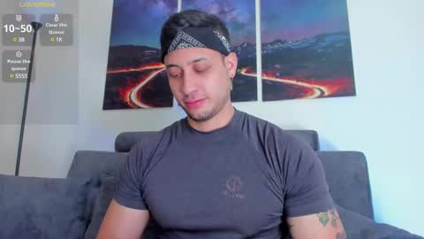 Snapshot of mattsaill_ chatting on March 7, 2:23 pm mattsaill_ online show from March 7, 2:23 pm
